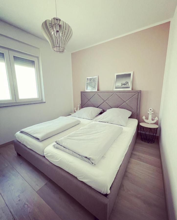 Apartment Mala 메덜린 외부 사진